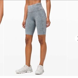 Lululemon Fast and Free Short 10" *Ice Dye Ice Wash Asphalt Grey SIZE 2